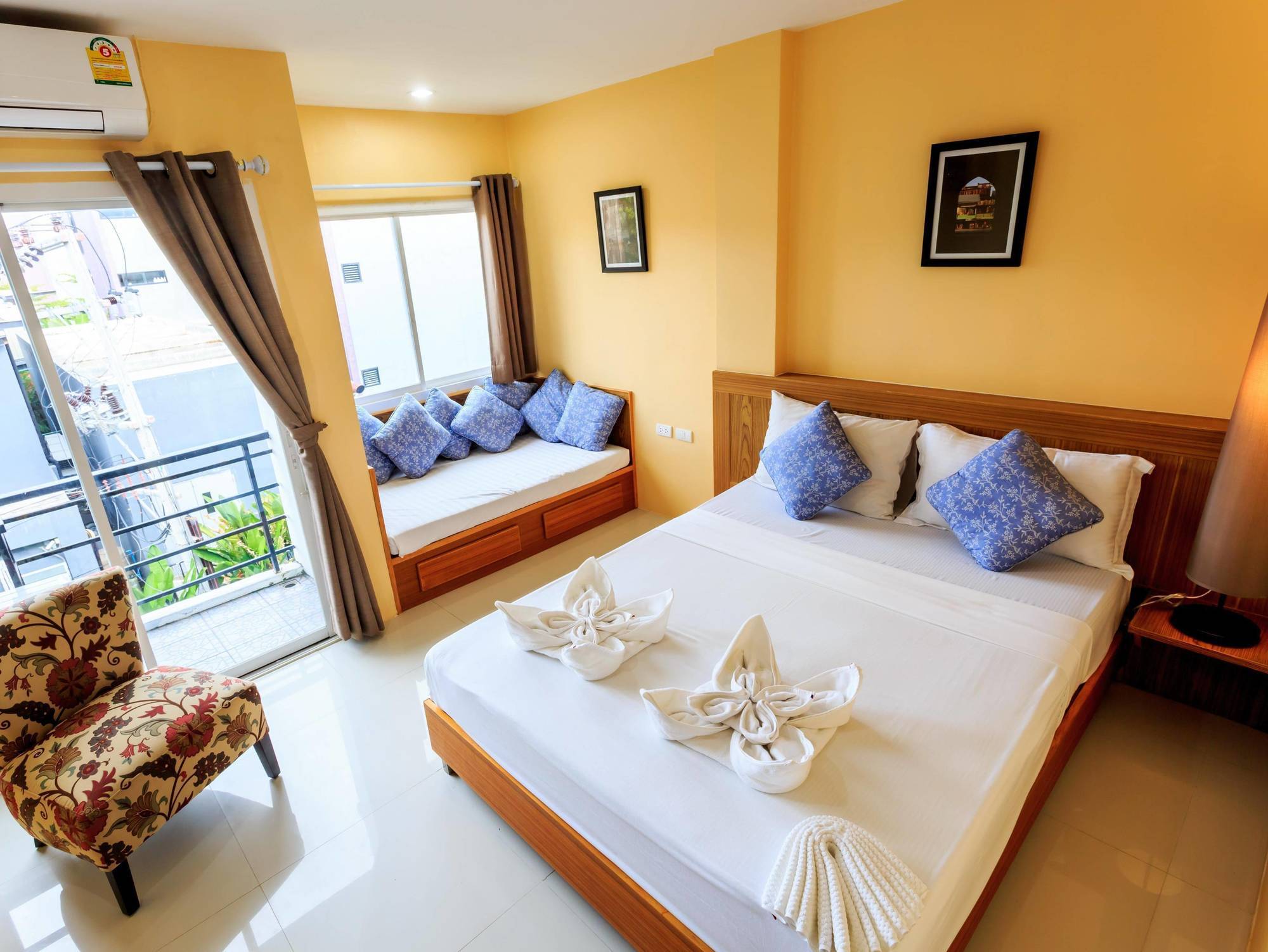 Patong Marina Hotel By Lofty Zewnętrze zdjęcie